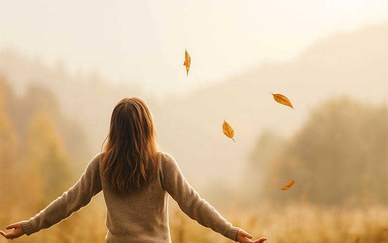 Femme Dos Automne Connexion Nature Min